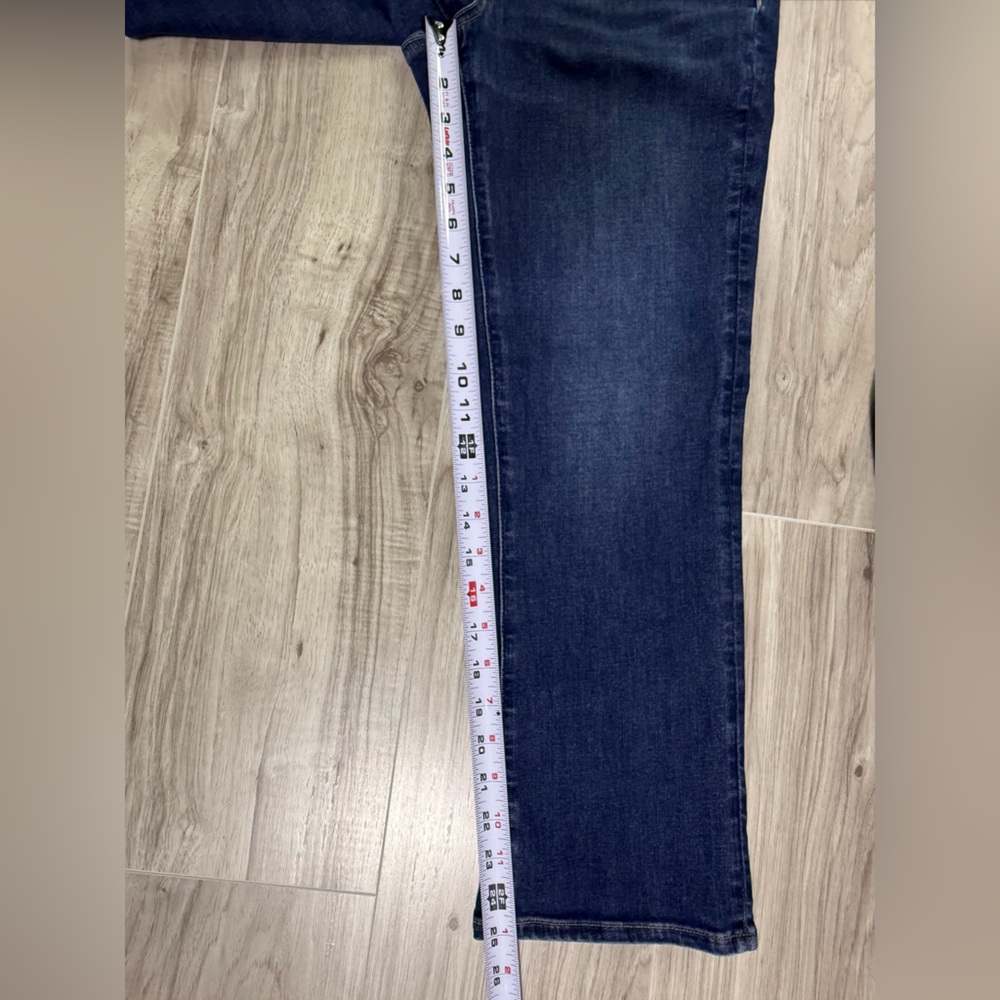 American Eagle artist crop - Picture 7 of 11